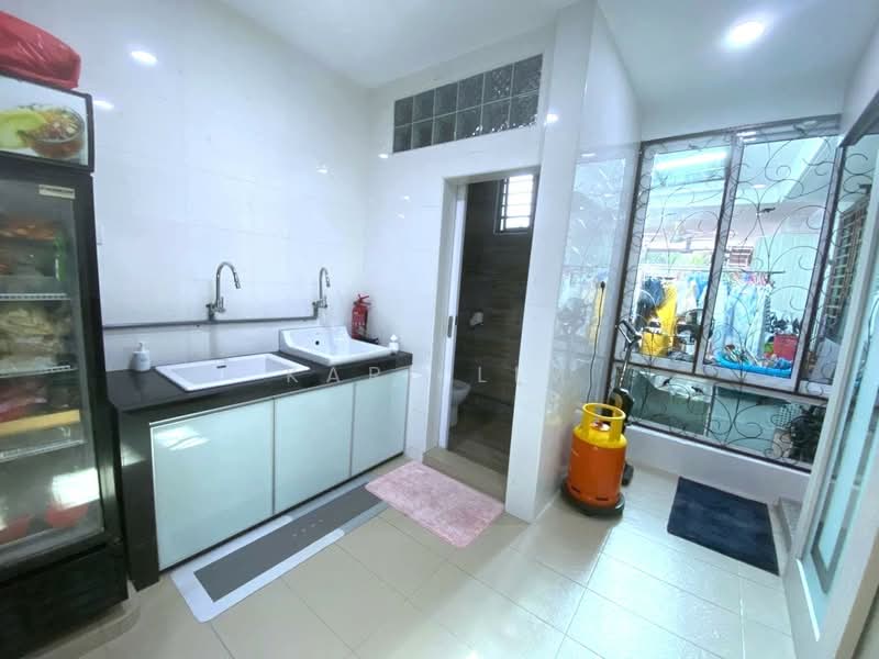 Semi-Detached House for Sale in Taman Sutera Utama (Skudai) - Karl Lim - Kitchen - PropertyGuru.com.my
