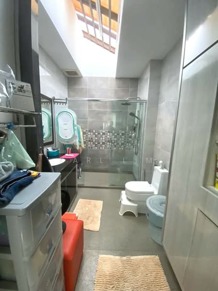 Semi-Detached House for Sale in Taman Sutera Utama (Skudai) - Karl Lim - Bathroom - PropertyGuru.com.my