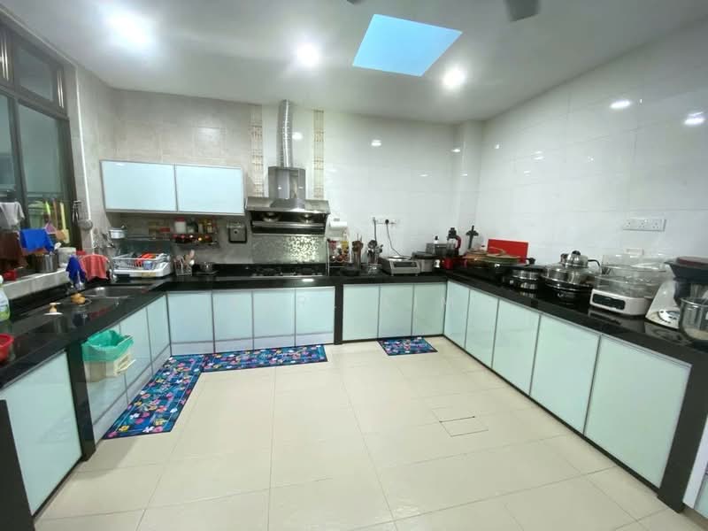 Semi-Detached House for Sale in Taman Sutera Utama (Skudai) - Karl Lim - Kitchen - PropertyGuru.com.my