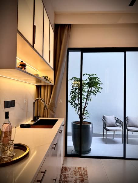 Jesselton Courtyard Villas untuk Untuk Dijual - RM 2,900,000, Apr 2026 - Kitchen - PropertyGuru.com.my