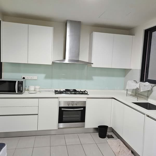 Jaya One Residences untuk Untuk Disewa - RM 3,400 /bulan, Apr 2026 - Kitchen - PropertyGuru.com.my