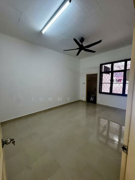 1-storey Terraced House for Sale in Taman Daya (Johor Bahru) - Tommy Tai - Interior - PropertyGuru.com.my