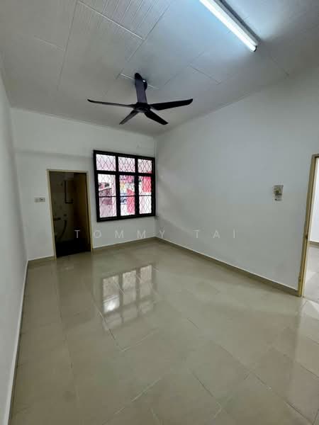 1-storey Terraced House for Sale in Taman Daya (Johor Bahru) - Tommy Tai - Interior - PropertyGuru.com.my