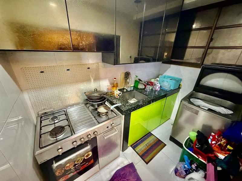 Service Residence for Sale at Diamond Residences - Azli Ibrahim - Kitchen - PropertyGuru.com.my