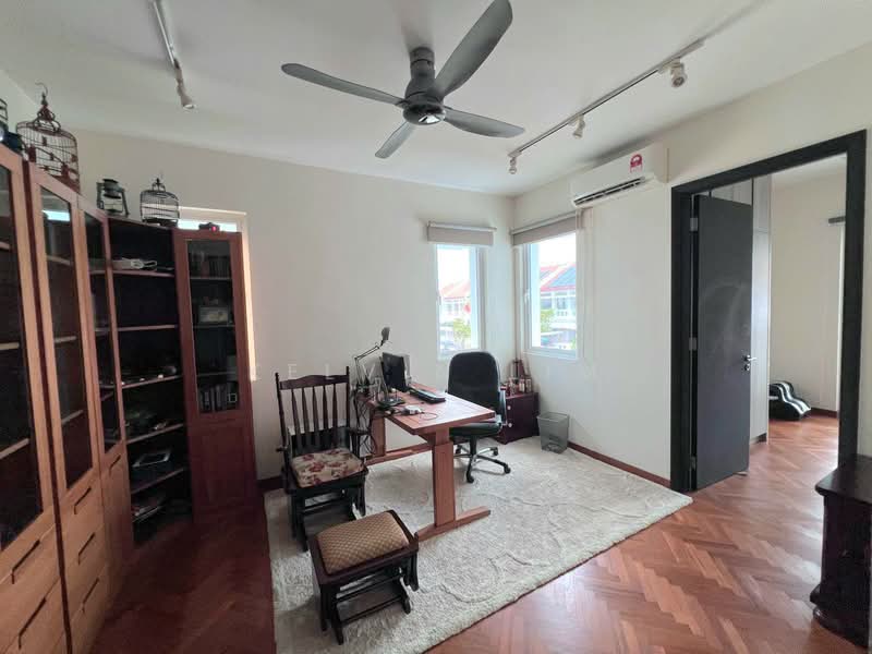 Terraced House for Sale in Tanjung Tokong (Penang) - Kelvin Lim - Study - PropertyGuru.com.my