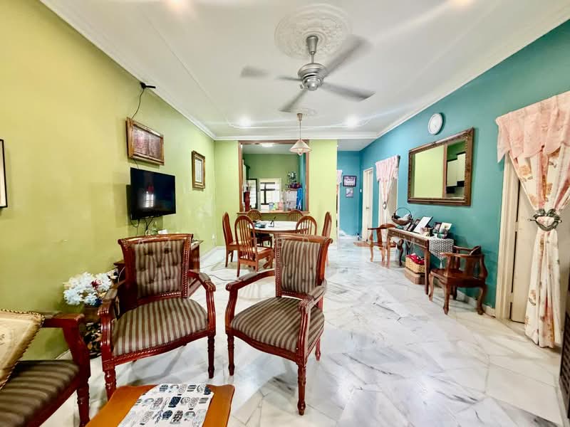 Desa Damai untuk Untuk Dijual - RM 480,000, Apr 2026 - Living Room - PropertyGuru.com.my