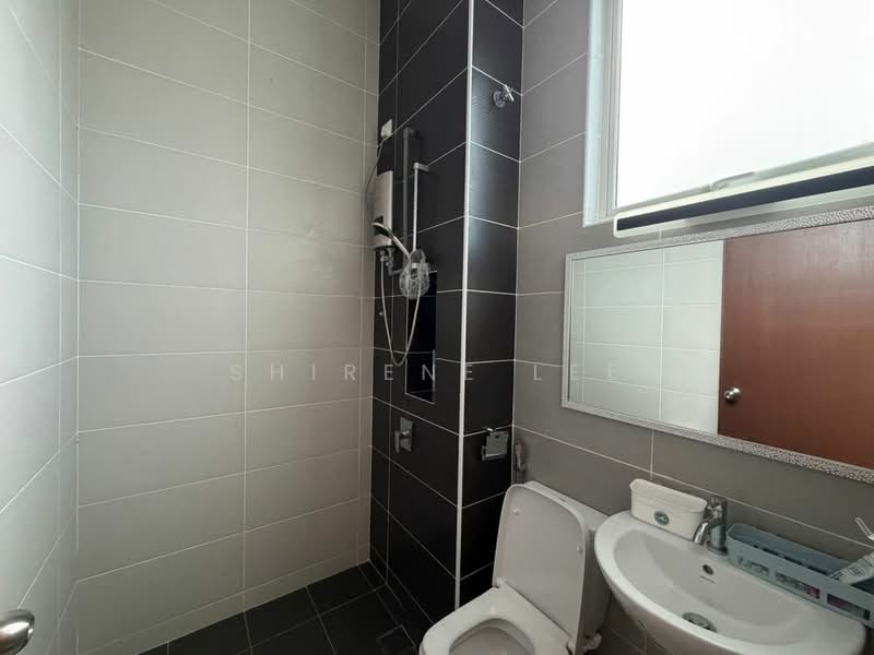 Semi-Detached House for Rent in Johor Bahru (Johor) - Shirene Lee - Bathroom - PropertyGuru.com.my