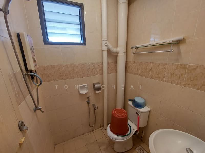 Serina Bay untuk Untuk Dijual - RM 390,000, Apr 2026 - Bathroom - PropertyGuru.com.my