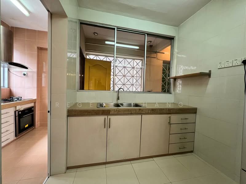 Condominium for Sale at Kelana D'Putera - Regene Phang - Kitchen - PropertyGuru.com.my