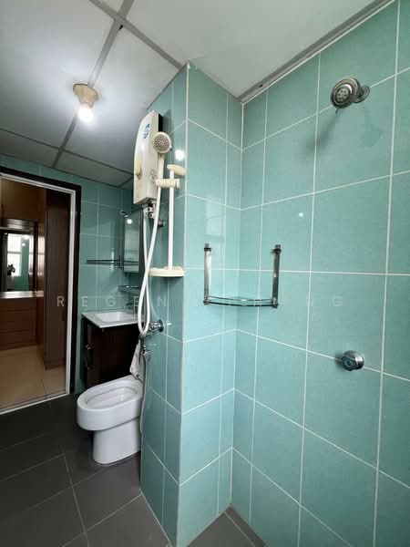Condominium for Sale at Kelana D'Putera - Regene Phang - Bathroom - PropertyGuru.com.my
