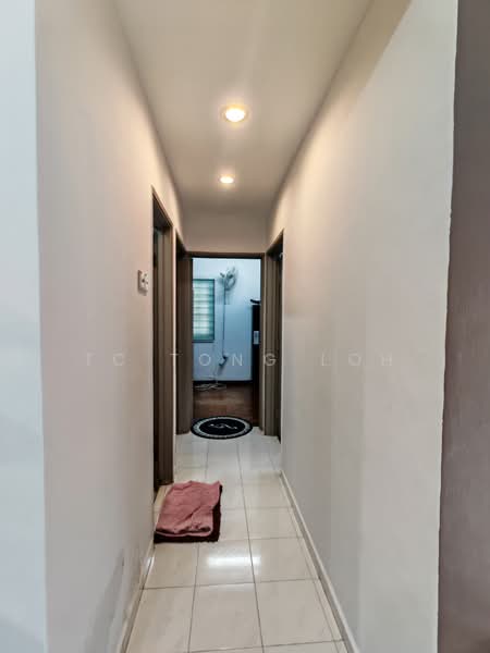 Condominium for Rent at Villa Condominium - TC Tong Loh - Corridor - PropertyGuru.com.my