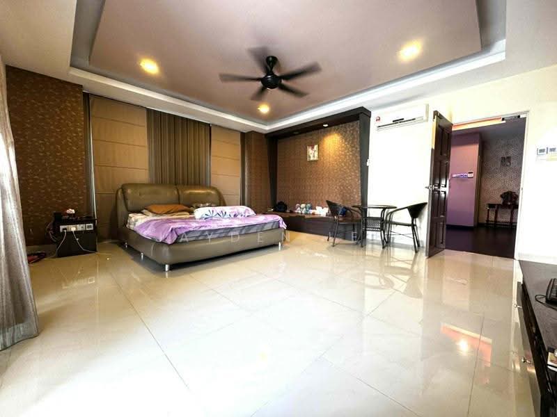 Semi-Detached House for Sale in Bandar Puteri Puchong (Puchong) - Jayden Lee - Bedroom - PropertyGuru.com.my