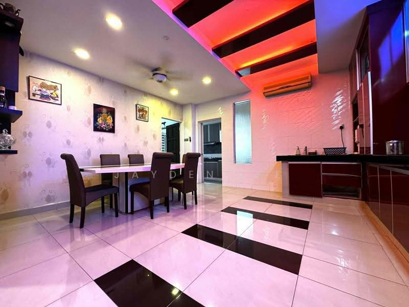 Semi-Detached House for Sale in Bandar Puteri Puchong (Puchong) - Jayden Lee - Dining Room - PropertyGuru.com.my