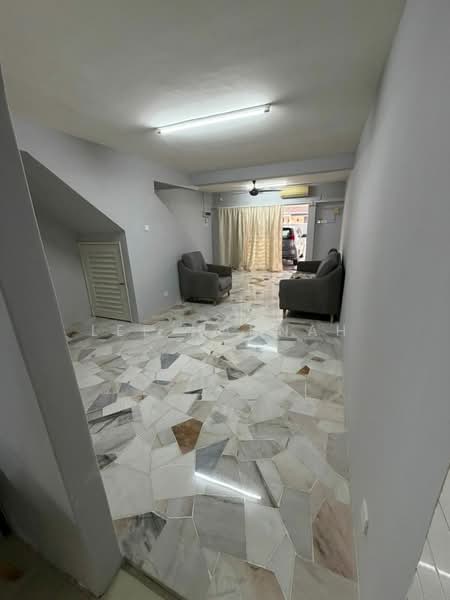 Rumah Teres 2 Tingkat untuk Disewa di Bandar Baru Sri Petaling (Sri Petaling) - Lee Hannah - Living Room - PropertyGuru.com.my