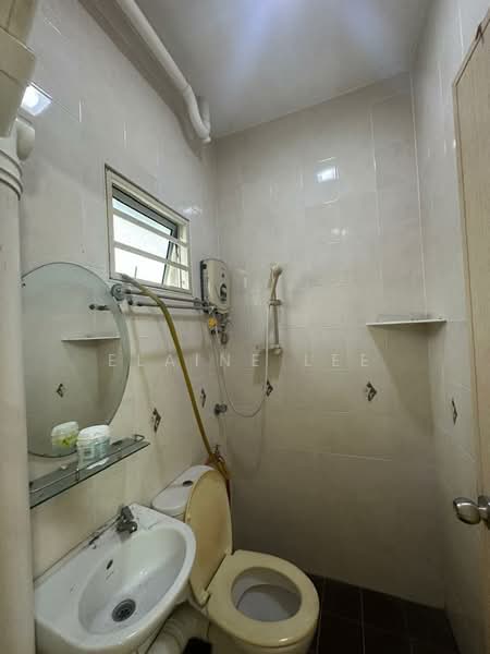 Apartment for Rent at Sri Kristal - Elaine Lee - Bathroom - PropertyGuru.com.my