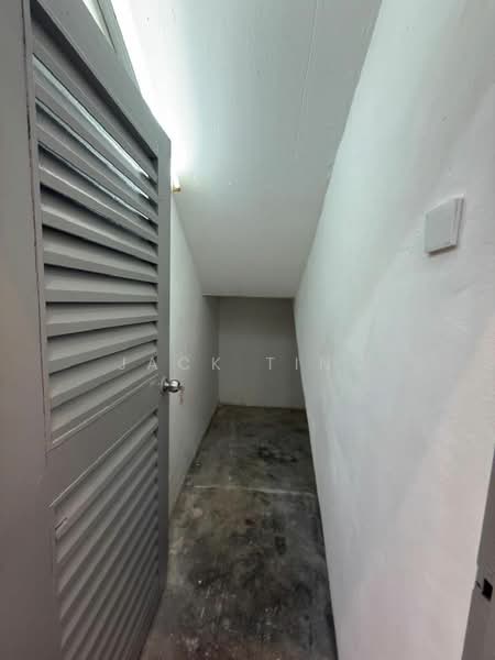 2-storey Terraced House for Sale in Taman Molek (Johor Bahru) - Jack Ting - Corridor - PropertyGuru.com.my