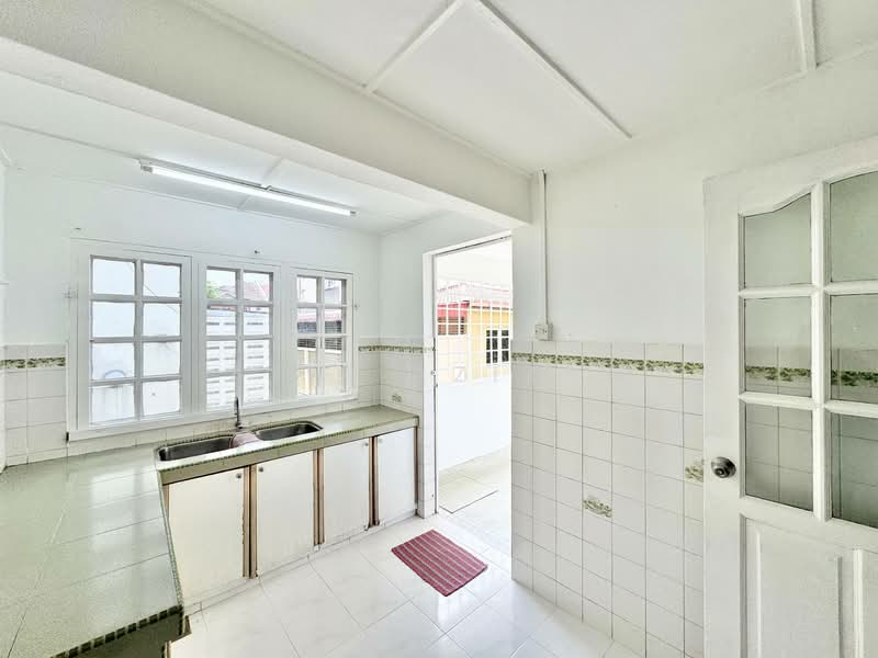 2-storey Terraced House for Sale in Usj 9 (Subang Jaya) - Afif Azizan - Kitchen - PropertyGuru.com.my