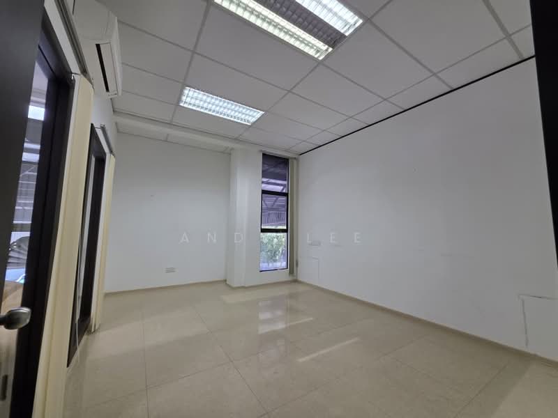 Factory for Rent in Taman Perindustrian Cemerlang (Ulu Tiram) - Andy Lee - Interior - PropertyGuru.com.my