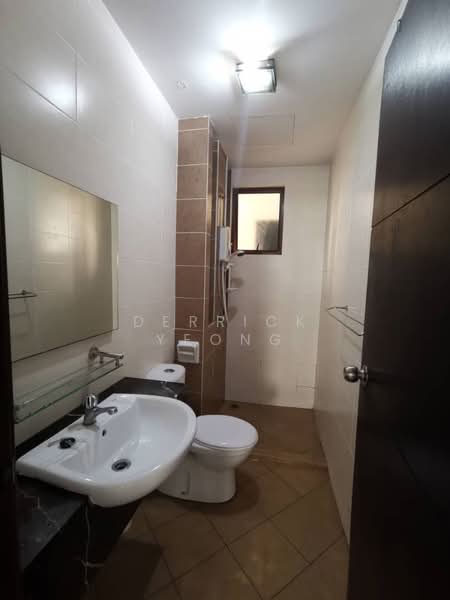 Apartment for Rent at Desa Idaman Residences - Derrick Yeong - Bathroom - PropertyGuru.com.my