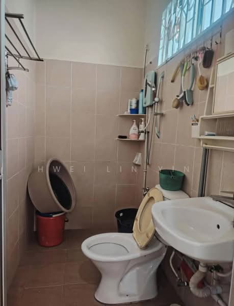 Taman Tanjung Indah untuk Untuk Dijual - RM 980,000, Apr 2026 - Bathroom - PropertyGuru.com.my