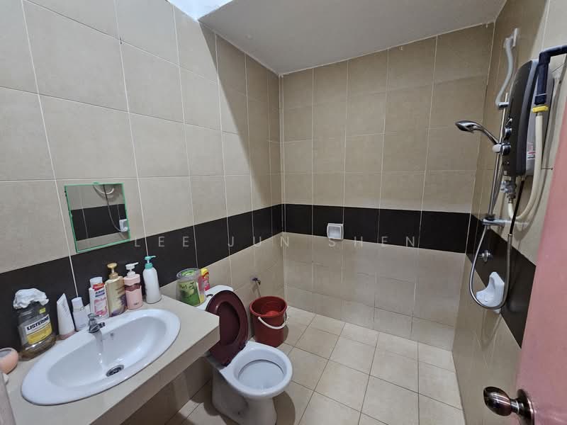 Semi-Detached House for Sale in Sungai Buloh (Selangor) - Lee Jun Shen - PropertyGuru.com.my