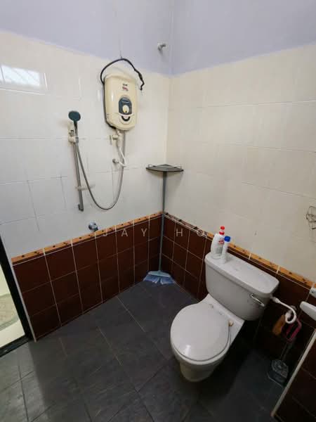 Taman Bukit Mewah untuk Untuk Disewa - RM 2,200 /bulan, Apr 2026 - Bathroom - PropertyGuru.com.my