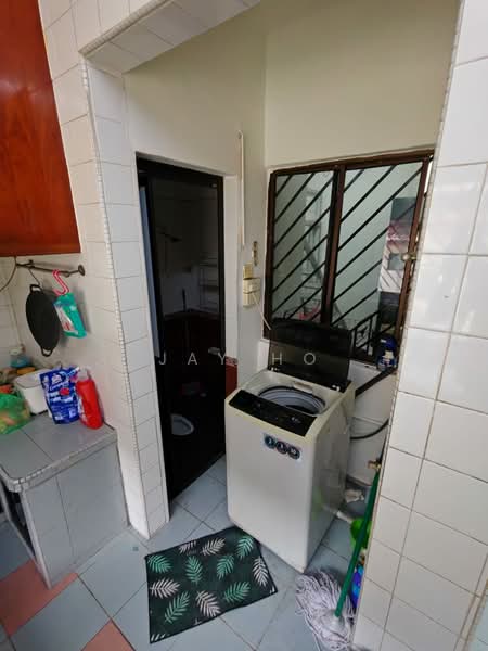 Taman Bukit Mewah untuk Untuk Disewa - RM 2,200 /bulan, Apr 2026 - Kitchen - PropertyGuru.com.my