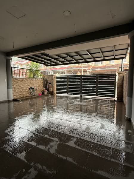 Rumah Teres 2 Tingkat untuk Dijual di Taman Sri Putra Mas (Sungai Buloh) - Aizat Saifulrullah - Exterior - PropertyGuru.com.my