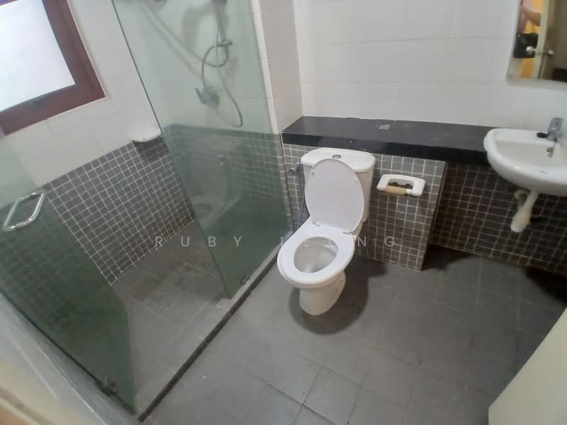 Surian Condominium untuk Untuk Disewa - RM 4,000 /bulan, Apr 2026 - Bathroom - PropertyGuru.com.my