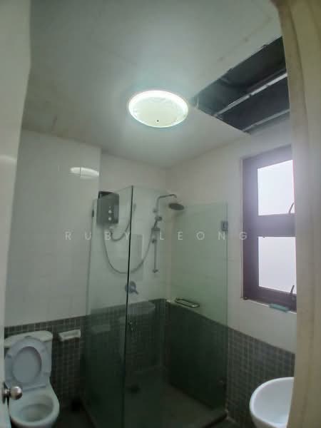 Surian Condominium untuk Untuk Disewa - RM 4,000 /bulan, Apr 2026 - Bathroom - PropertyGuru.com.my