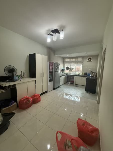 Rumah Teres 2 Tingkat untuk Dijual di Taman Skudai Indah (Skudai) - Jee Hui - Kitchen - PropertyGuru.com.my