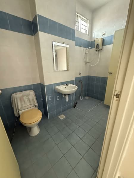Rumah Teres 2 Tingkat untuk Dijual di Taman Skudai Indah (Skudai) - Jee Hui - Bathroom - PropertyGuru.com.my