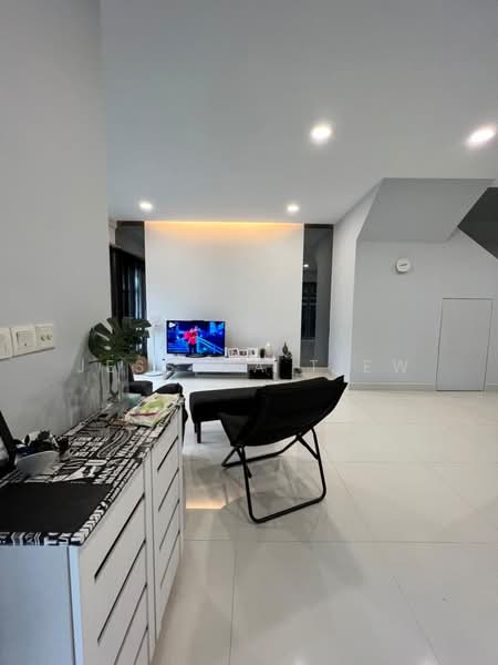 Cluster House for Sale in Horizon Hills (Iskandar Puteri (Nusajaya)) - Jessica Tiew - Living Room - PropertyGuru.com.my