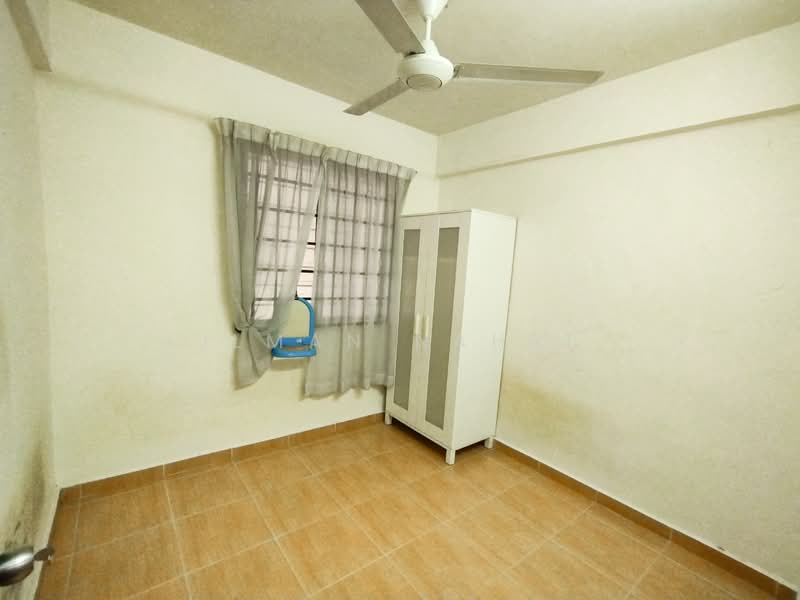 Apartment for Rent at Putra Damai - Ilman Nahri - Bedroom - PropertyGuru.com.my
