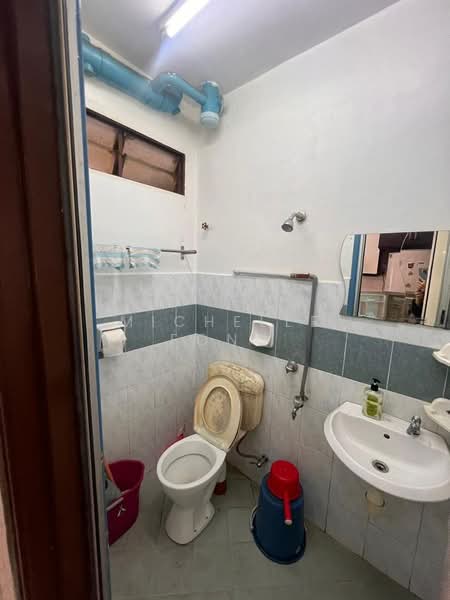 2-storey Terraced House for Sale in Taman Sri Pulai Perdana (Skudai) - Michelle Fong - Bathroom - PropertyGuru.com.my