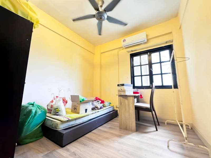 Apartment for Sale at Sunway Court - Syahrim Naim - Bedroom - PropertyGuru.com.my