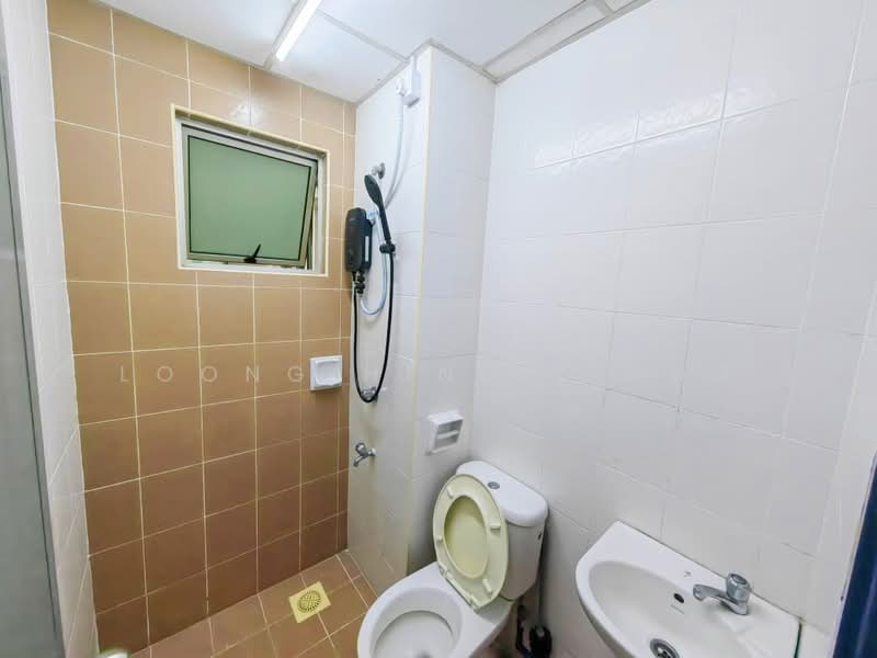 SuriaMas Suites untuk Untuk Dijual - RM 368,000, Apr 2026 - Bathroom - PropertyGuru.com.my