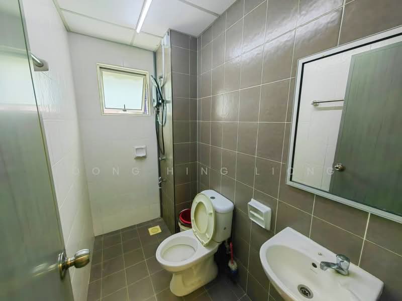 SuriaMas Suites untuk Untuk Dijual - RM 368,000, Apr 2026 - Bathroom - PropertyGuru.com.my