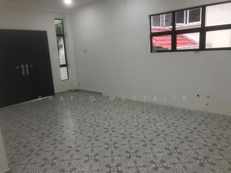 For Sale - Taman Koperasi Cuepacs