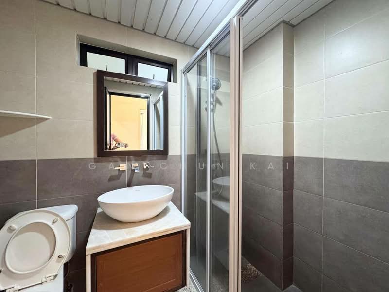 Putra Place Condominium untuk Untuk Disewa - RM 2,000 /bulan, Apr 2026 - Bathroom - PropertyGuru.com.my