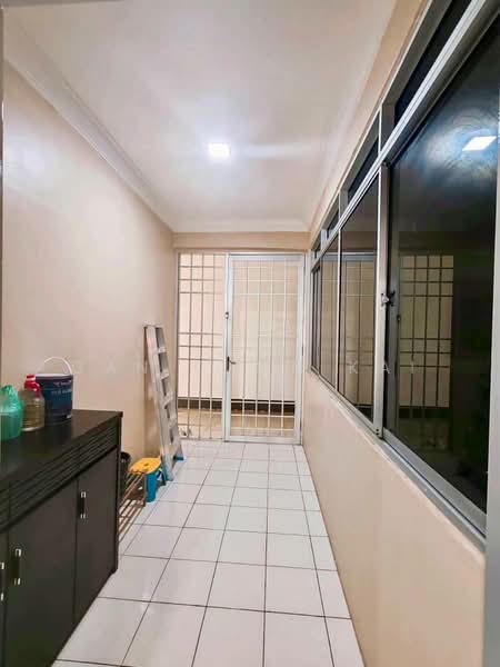 Condominium for Rent at Putra Place Condominium - Gan Chun Kai - Corridor - PropertyGuru.com.my