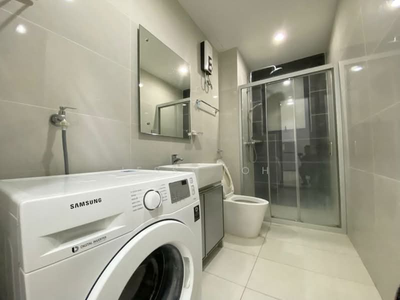 Bay Point @ Country Garden Danga Bay untuk Untuk Disewa - RM 2,200 /bulan, Apr 2026 - Bathroom - PropertyGuru.com.my