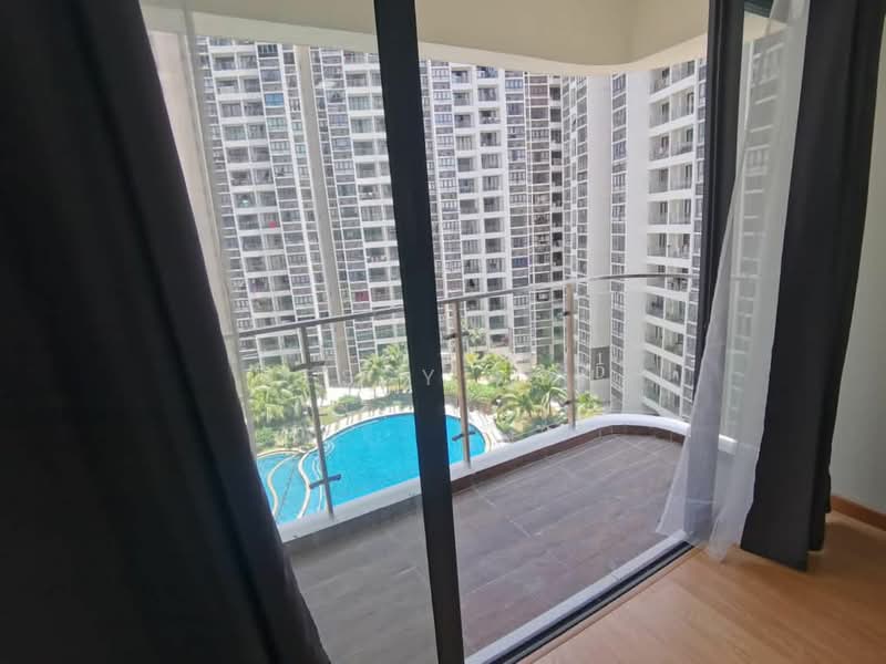 Condominium for Rent at Amberside @ Country Garden Danga Bay - Jessy Koh - Balcony - PropertyGuru.com.my