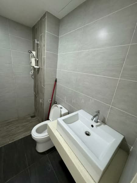 Arte Plus untuk Untuk Disewa - RM 1,500 /bulan, Apr 2026 - Bathroom - PropertyGuru.com.my