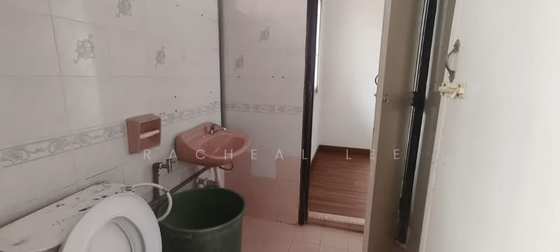 Rumah Teres 2 Tingkat untuk Dijual di Bandar Tasik Selatan (Kuala Lumpur) - Racheal Lee - Bathroom - PropertyGuru.com.my