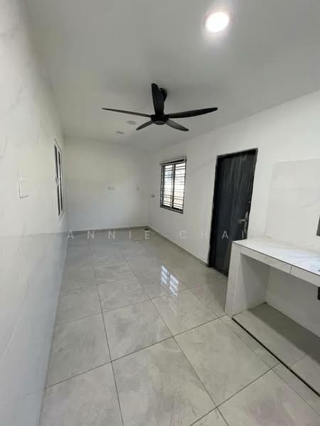 1-storey Terraced House for Sale in Taman Puteri Wangsa (Ulu Tiram) - Annie Chai - Interior - PropertyGuru.com.my