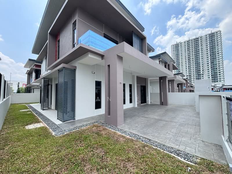 For Sale - Bandar Uda Utama