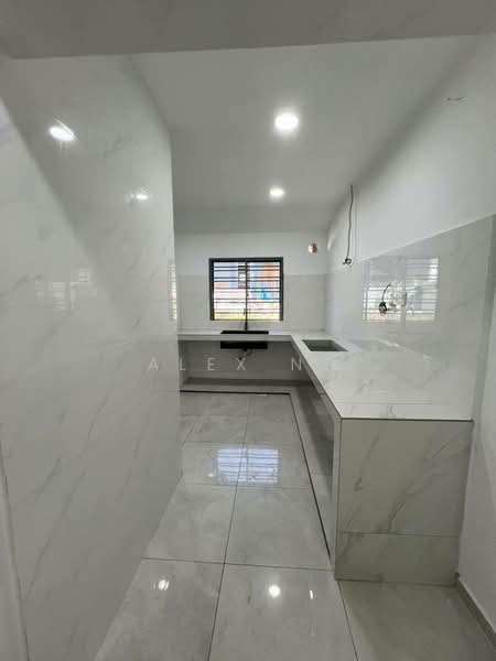 1-storey Terraced House for Sale in Johor Bahru (Johor) - Alex Ng - Kitchen - PropertyGuru.com.my
