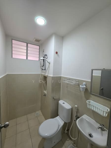Apartment for Rent at Molek Ria - YC Fung - Bathroom - PropertyGuru.com.my