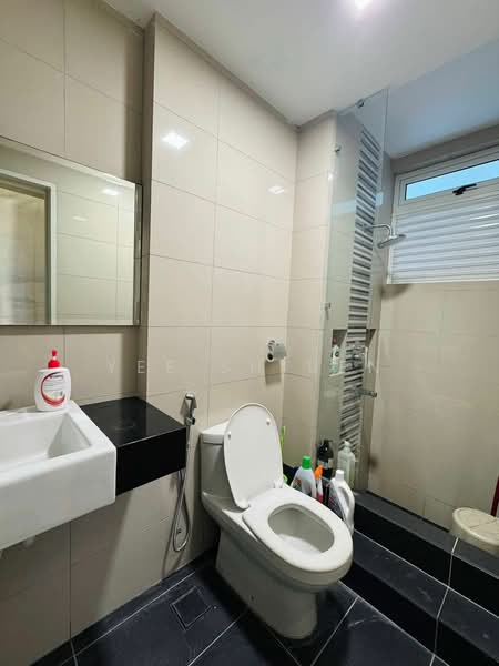 Tropez Residences untuk Untuk Disewa - RM 2,000 /bulan, Apr 2026 - Bathroom - PropertyGuru.com.my